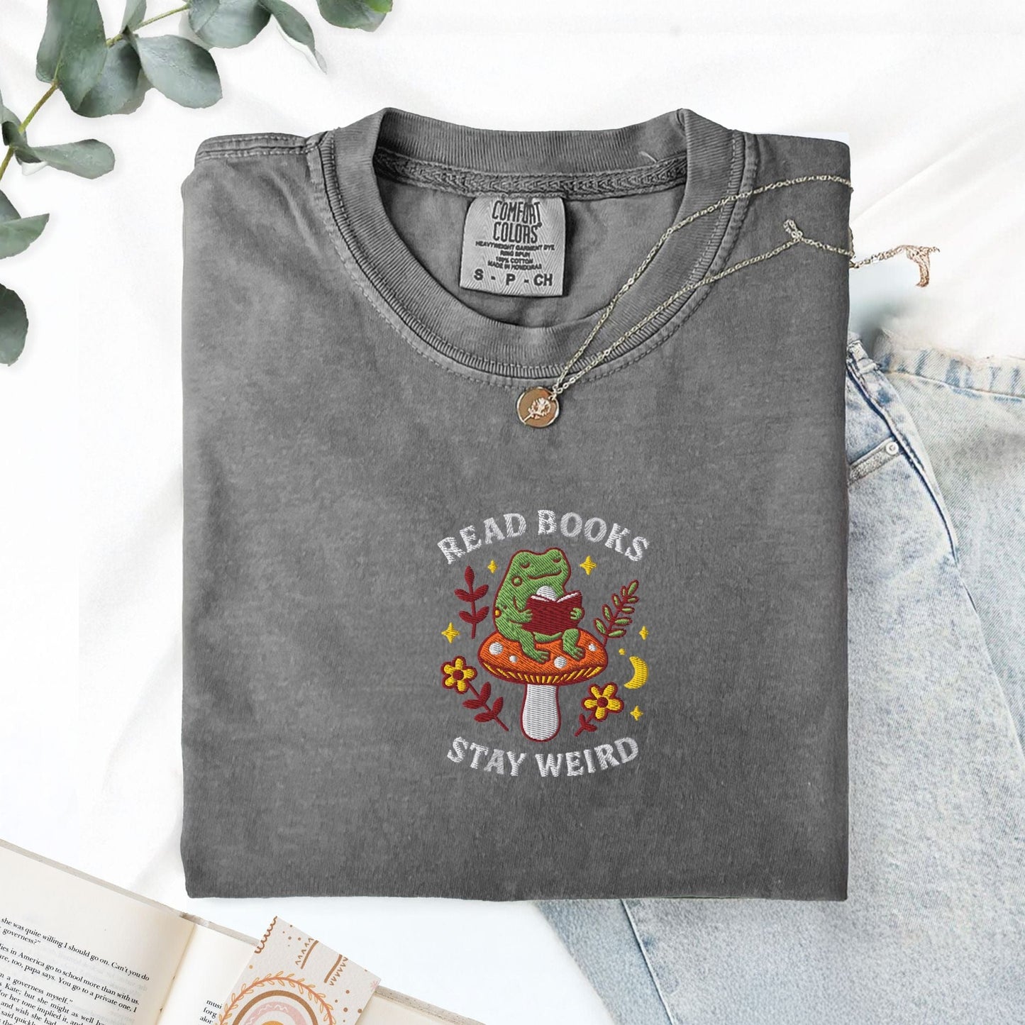 Pine Spice Books Read Books Stay Weird Mushroom Frog T-Shirt Read Books Stay Weird Mushroom Frog T-Shirt
